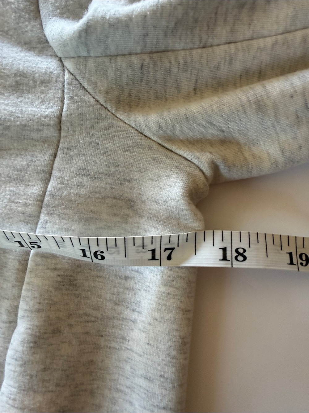 Athleta Coaster Luxe Sweatshirt Pullover
Dress Light Heathered Gray Size Small - Picture 9 of 13